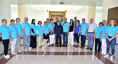 BAÜN 60+ Tazelenme Üniversitesi Öğrencilerinden Rektör Prof. Dr. Yücel Oğurlu’ya Ziyaret