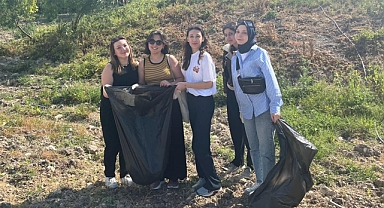 BAÜN Hemşirelik Öğrencilerinden Çevreye Duyarlı Etkinlik: “Temiz Kampüs İçin El Ele”