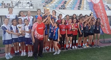 Bigadiç’ten Atletizmde Madalya Yağmuru!