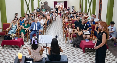 Burhaniye’de Genç Yeteneklerden Yıl Sonu Konseri: Sanatla Büyüyen Nesiller Sahnede