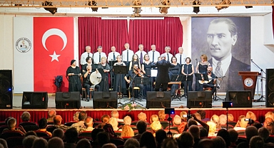 Burhaniye’de Sanatın Kalbi Reha Yurdakul Kültür Merkezi’nde Attı