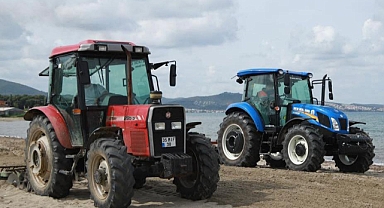 Burhaniye’de Yaz Sezonu Hazırlıkları Hız Kazandı: Sahiller ve Yeşil Alanlar Temizleniyor