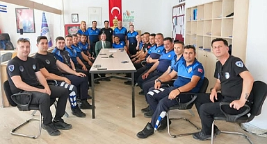 Burhaniye’de Zabıta Personeline Terfi Töreni: Başarılı Görevler Ödüllendirildi