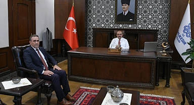 Burhaniye Kaymakamı İlyas Memiş’ten Vali İsmail Ustaoğlu'na Veda Ziyareti