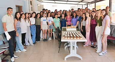 BURSEM’de YKS Öncesi Moral Buluşması: Burhaniye Belediyesi’nden Öğrencilere Destek