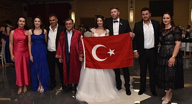 Hakan Şehirli, Nikâh Törenine Katılarak Çifte Ömür Boyu Mutluluklar Diledi