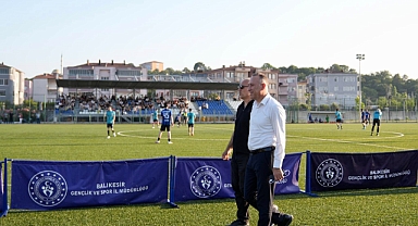 İl Müdürü Adem Özalp, Balıkesir’in İlçelerinde Spor Tesislerini Yerinde İnceledi