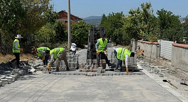İvrindi’de Ulaşım Konforu Artıyor: Parke Taşı Çalışmaları Kurtuluş Mahallesi’nden Başladı