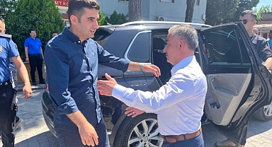 Manyas Belediyesi’nden Kaymakam Emre Yeşil’e Veda Ziyareti