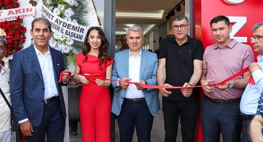 Milletvekili Mustafa Canbey'den Turgut Eczanesi'ne Hayırlı Olsun Ziyareti