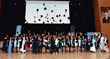 Mimarlık Fakültesi 2024-2025 Mezuniyet Töreni, Balıkesir Üniversitesi'nde Gurur Dolu Anlar Yaşattı