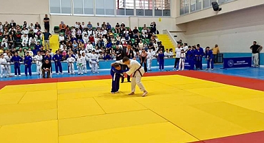 Şehit Turgut Solak Spor Salonu’nda Judo Heyecanı