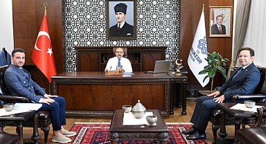 Sındırgı Belediye Başkanı Serkan Sak’tan Vali İsmail Ustaoğlu’na Ziyaret