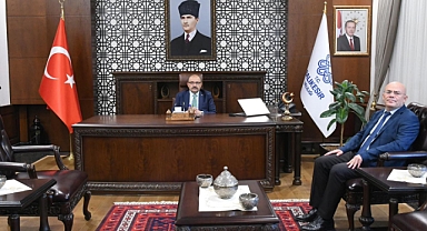 Susurluk Kaymakamı Muammer Köken, Vali İsmail Ustaoğlu'na Veda Ziyaretinde Bulundu