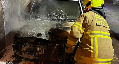 Susurluk’ta Araç Yangını Korkuttu: İtfaiye Ekipleri Hızla Müdahale Etti