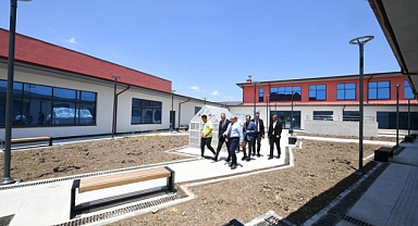 Vali Ustaoğlu, Engelsiz Gençlik Merkezi İnşaatını Yerinde İnceledi