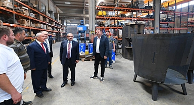 Vali Ustaoğlu’ndan Tarım Makinaları Üretim Tesisine Ziyaret