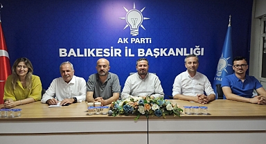 AK Parti Balıkesir İl Teşkilatı Haftalık Olağan Yönetim Kurulu Toplantısını Gerçekleştirdi