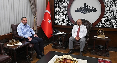 AK Parti İl Başkanı Mehmet Aydemir'den Vali İsmail Ustaoğlu’na Nezaket Ziyareti