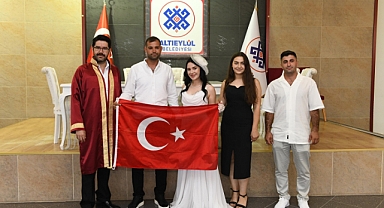 Altıeylül Belediyesi’nden Genç Çifte Mutluluk Desteği: Nikâhı Başkan Vekili Kıydı