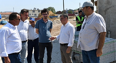 Altıeylül’de Kırsal Altyapı Seferberliği: Yol ve Drenaj Çalışmaları Hız Kesmiyor