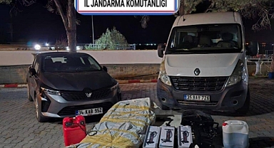 Ayvalık’ta Göçmen Operasyonu: 2 Organizatör Yakalandı, 22 Göçmen Ele Geçirildi