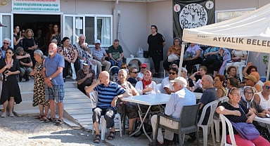 Ayvalık’ta Pir Sultan Abdal Kültür Derneği’nden Aşure Hayrı Etkinliği