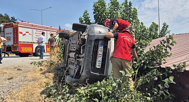 Balıkesir-Bursa Karayolu’nda Çift Taraflı Kaza: Bir Yaralı Kadın Hastaneye Kaldırıldı