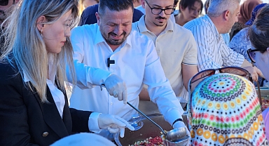 Balıkesir’de 20 İlçede Eş Zamanlı Aşure Hayrı: 15 Temmuz Ruhuna Vefa