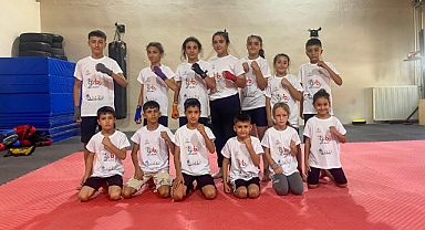 Balıkesir’de GSB Yaz Spor Okulları Tüm Hızıyla Devam Ediyor: Gençler Sporu Eğlenceyle Buluşturuyor