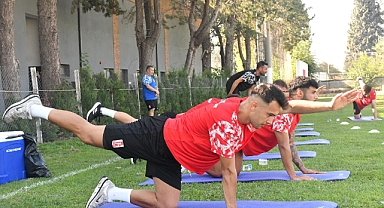 Balıkesirspor Yeni Sezon Hazırlıklarını Sürdürüyor: Sabah Antrenmanı Yoğun Tempoda Geçti