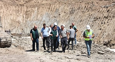 Balıklı Köprüsü İnşaatı Hızla Devam Ediyor: DSİ 25. Bölge Müdürü Projeyi Yerinde İnceledi