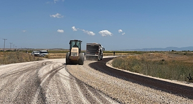 Başkan Ahmet Akın’dan Ulaşımda Örnek Atılım: Gölyaka Yolu Artık Güvenli ve Konforlu