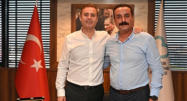 Başkan Ahmet Akın DEVA Partisi İl Teşkilatı ile Buluştu