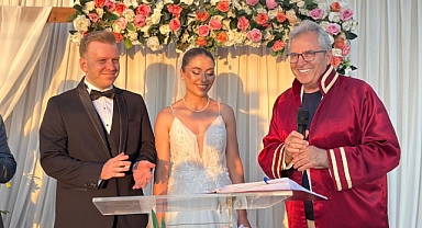 Başkan Mirza Genç Çiftin Nikahını Kıydı