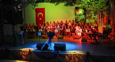 Burhaniye Belediyesi Kadınlar Korosu, 