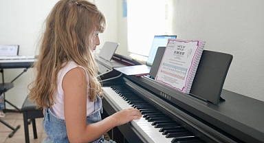 Burhaniye’de Yaz Kursları Başladı: 1000 Öğrenci Eğlenerek Öğreniyor