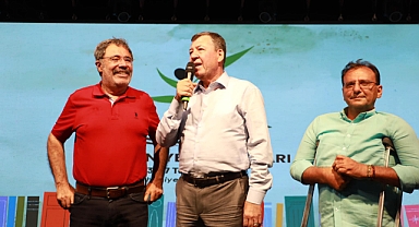 Burhaniye Kitap Fuarı’nda Ahmet Ümit’ten Edebiyatla Yolculuk: “Yeni Roman Roma’da Başlayacak”