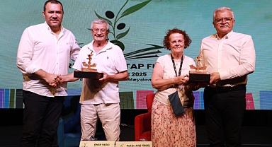 Burhaniye Kitap Fuarı’nda Anlamlı Buluşma: Ayşe Yüksel’den Türkan Saylan Anıları ve “Bir Işık da Siz Yakın” Çağrısı