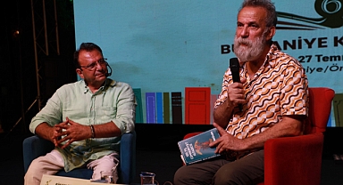 Burhaniye Kitap Fuarı’nda Şiir, Cumhuriyet ve Müzik Buluştu