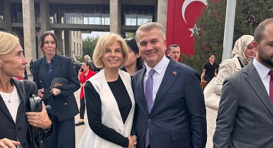 Canbey: “Bu Aziz Millet Geleceğine Sahip Çıktı”