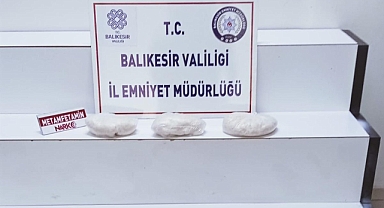 Edremit’te Zehir Tacirlerine Ağır Darbe: 4 Kilo 338 Gram Metamfetamin Ele Geçirildi