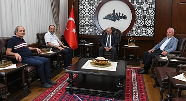 Eski Dönem Milletvekilleri ve AK Parti İl Başkanı’ndan Vali Ustaoğlu’na Nezaket Ziyareti