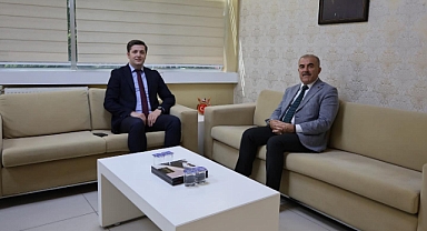 İl Milli Eğitim Müdürü Murat Demir’den İl Sağlık Müdürü Dr. Miraç Çavdar’a Hayırlı Olsun Ziyareti