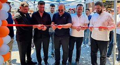 İvrindi Belediye Başkanı Önder Lapanta, Balıkçılık ve Av Bayii’nin Açılışını Gerçekleştirerek Hemşehrileriyle Buluştu