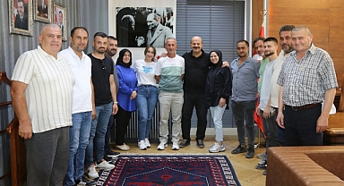 İYİ Parti İvrindi İlçe Teşkilatı’ndan Başkan Önder Lapanta’ya Ziyaret