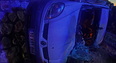 Kepsut Yolunda Feci Kaza: 3 Araç Çarpıştı, 1 Kadın Hayatını Kaybetti!