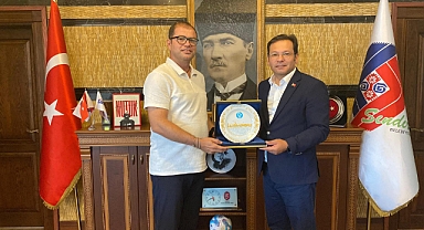 Sındırgı Belediye Başkanı Serkan Sak, BBB Gençlik ve Spor Hizmetleri Daire Başkanı Uğur Baysal’ı Ağırladı