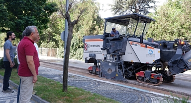 Susurluk Belediyesi Asfalt ve Peyzaj Düzenleme Çalışmalarını Sürdürüyor