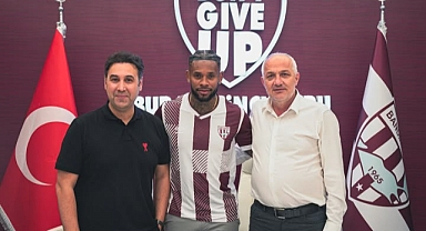 Teksüt Bandırmaspor, Premier Lig Yıldızı Leandro Bacuna'yı Kadrosuna Kattı